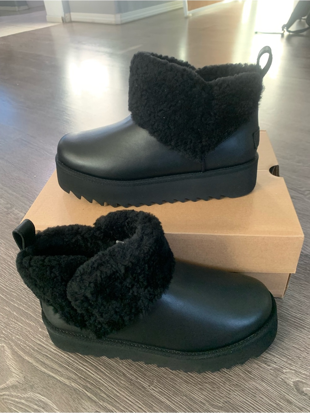 Ugg ultra mini Alina curled Shearling-Lined Slip-On Boots